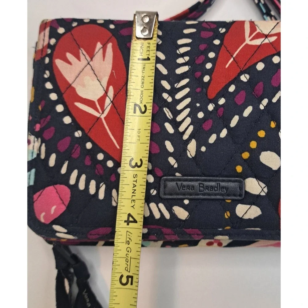 Vera Bradley Painted Paisley RFID Wallet Crossbody Purse Quilted NWOT Festival - Picture 9 of 11